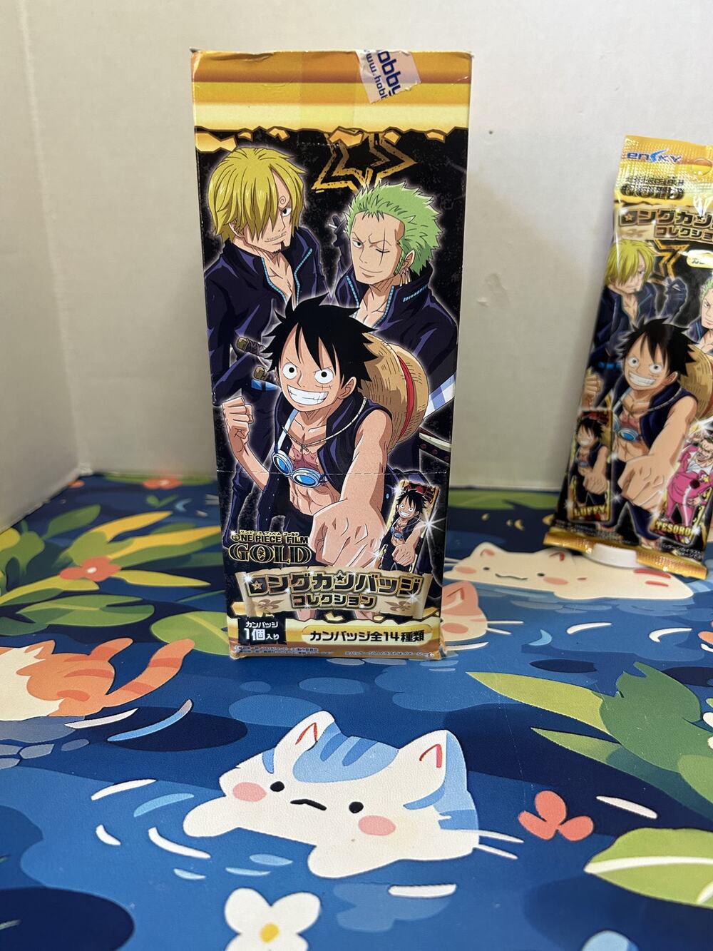 1 One Piece Film Gold: Long Can Badge Collection Blind Bag